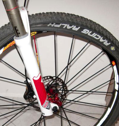 pneu od BikeSportu samovolně vypadlé z ráfků